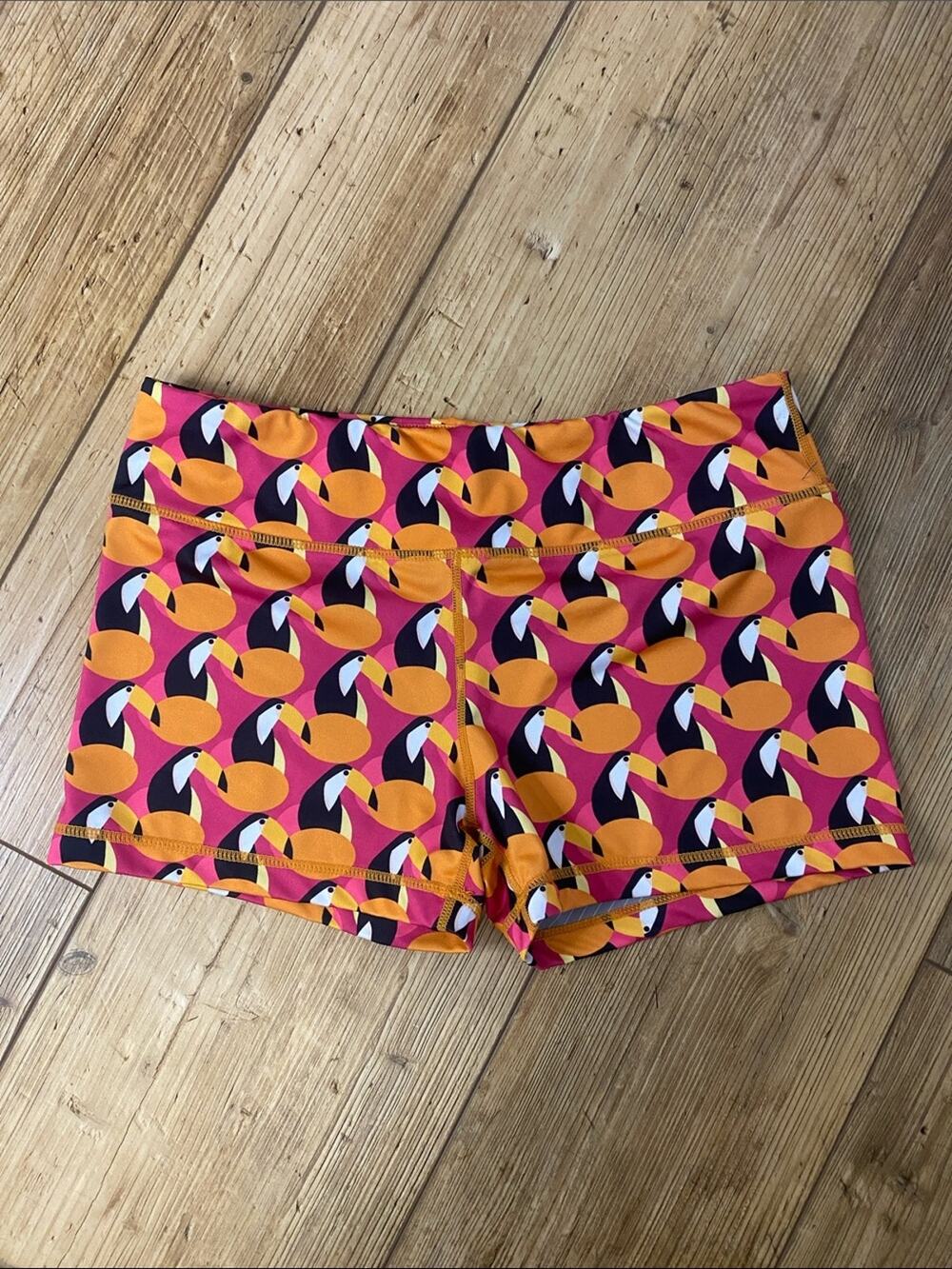 IAB MFG Toucan Shorts size 10/Large